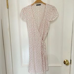 Brandy Melville White Mini Robbie Summer Dress